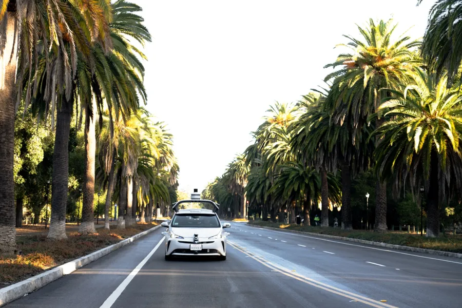 Nuro_P2_On-Road
